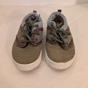 OshKosh B'Gosh Nico Toddler Boy Olive Green Lace Up Sneakers in Size 7